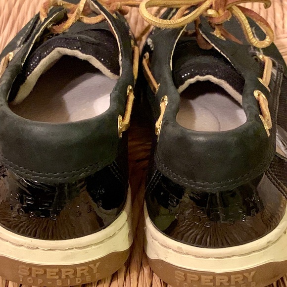 Authentic Sperry Leather Topsiders. Navy size 8 - Picture 4 of 7